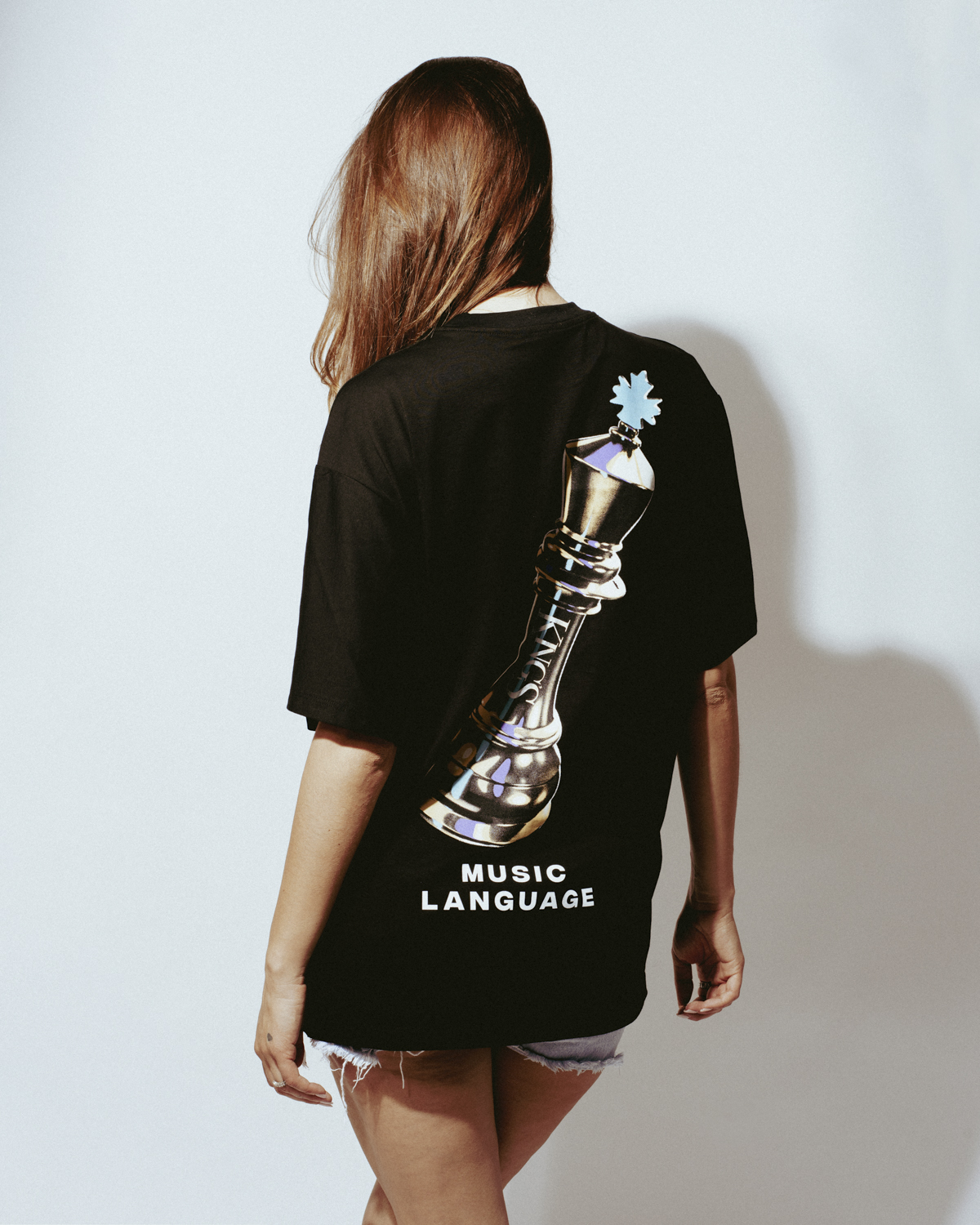 KINGS-maglia-nera-oro-3